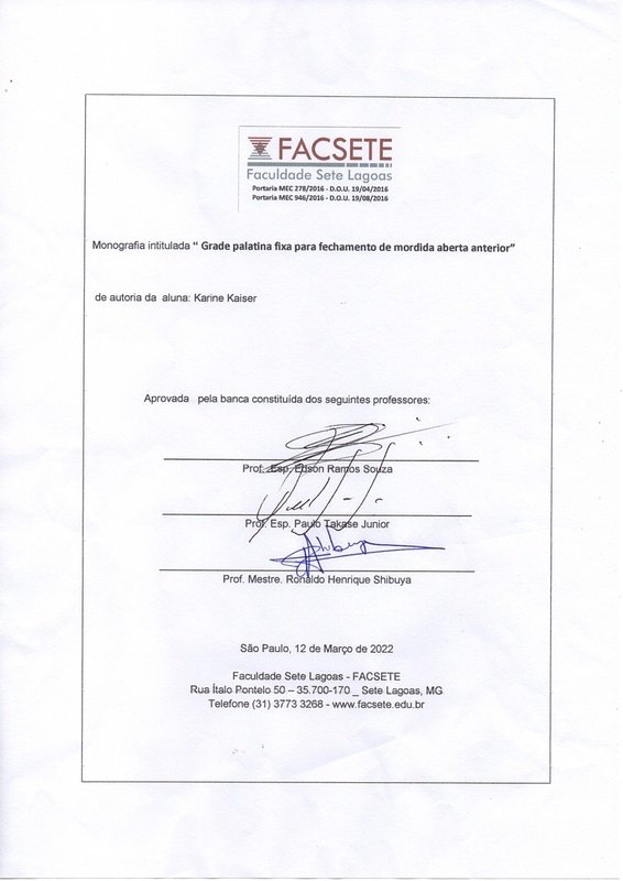 Karine folha.jpg Karine folha.jpg